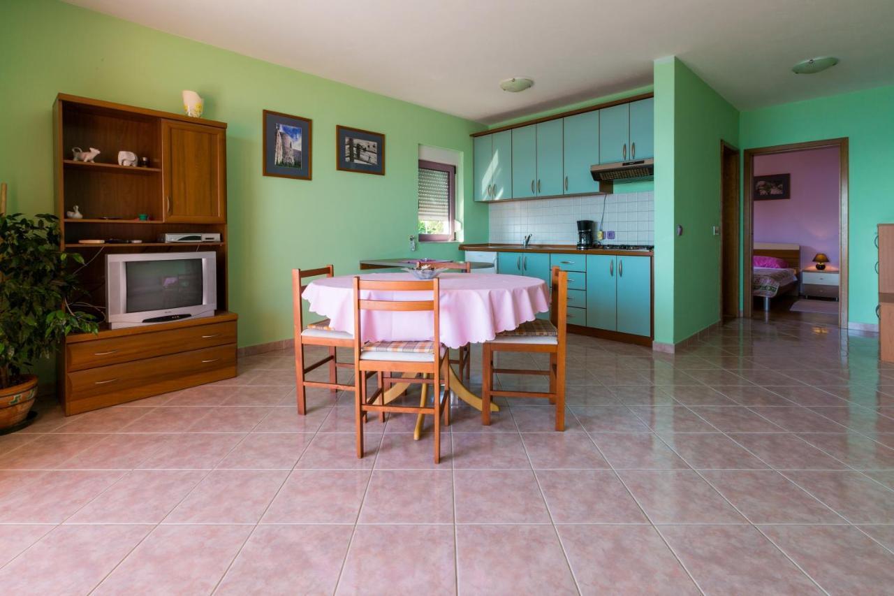 Apartmani Rino Dramalj Ngoại thất bức ảnh