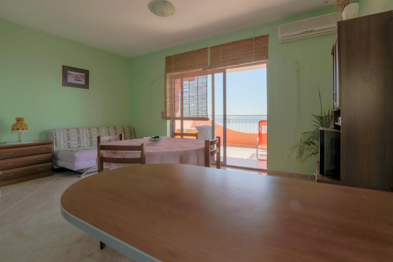 Apartmani Rino Dramalj Ngoại thất bức ảnh
